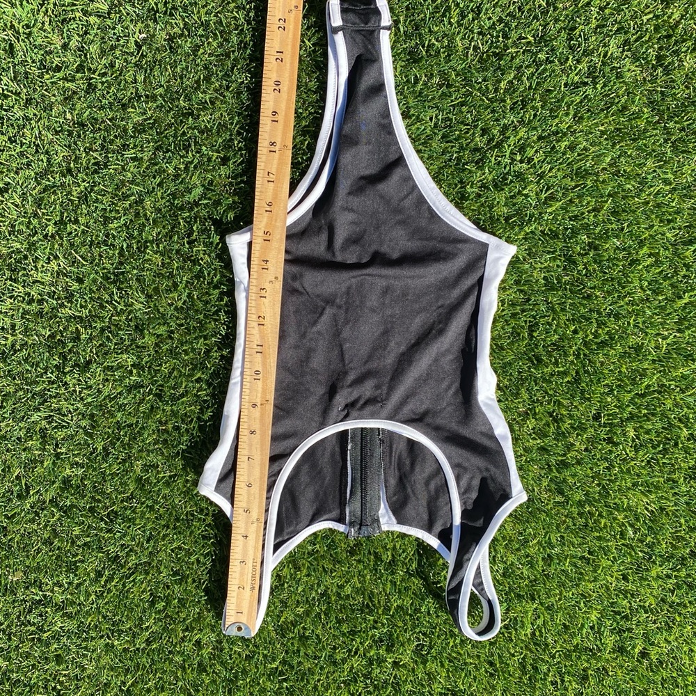 Superdown lexia body suit with zipper black white xs - Picture 4 of 6